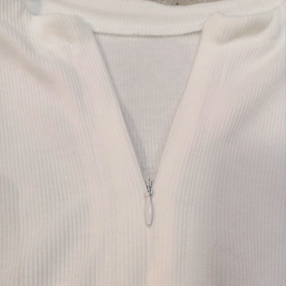 Zip up white bodysuit - Picture 11 of 13